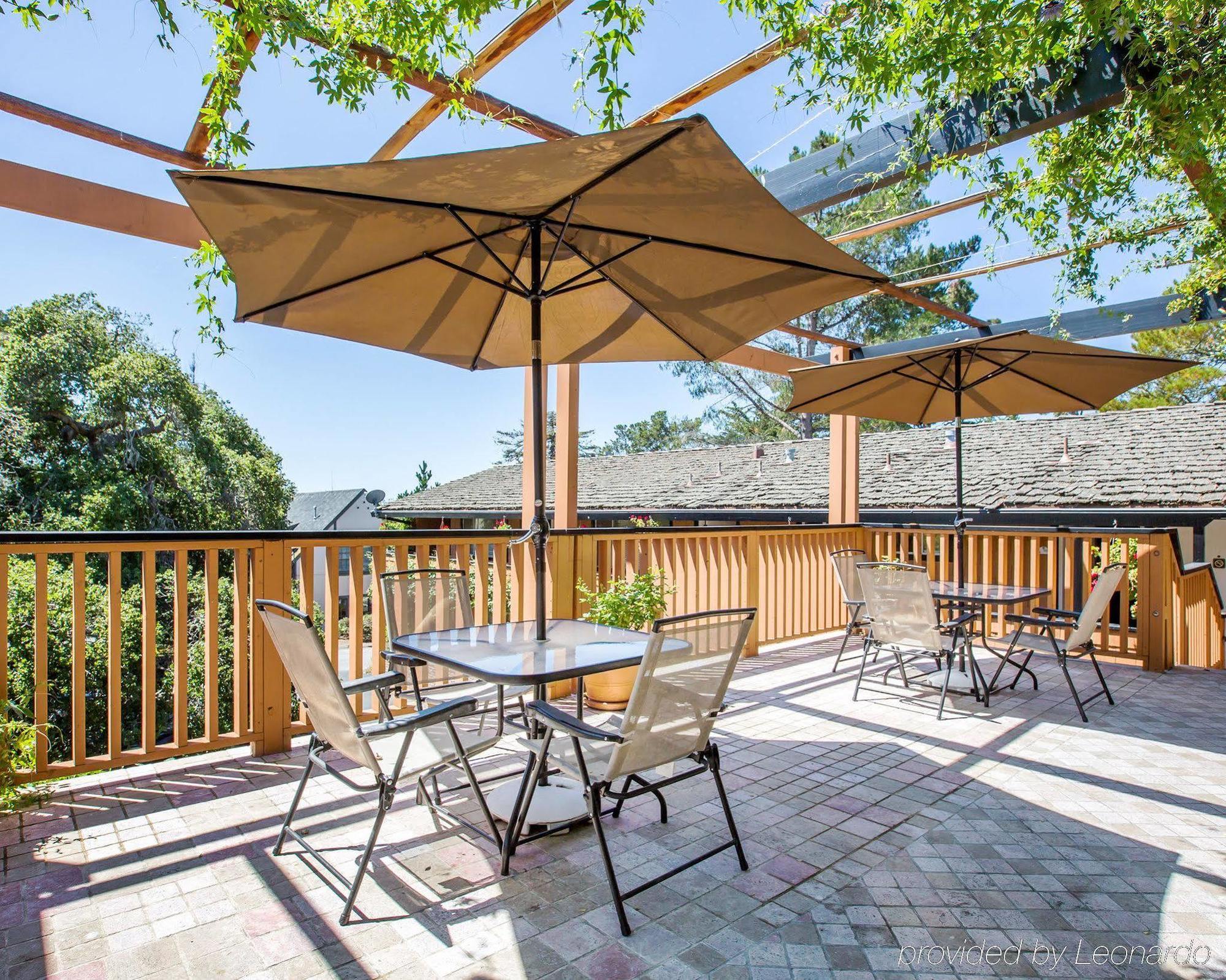 Clarion Collection Carmel Oaks Inn Exterior foto